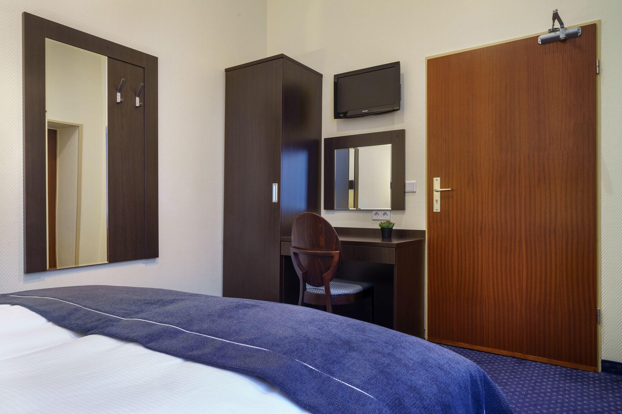 Continental Hauptbahnhof Отель 3*