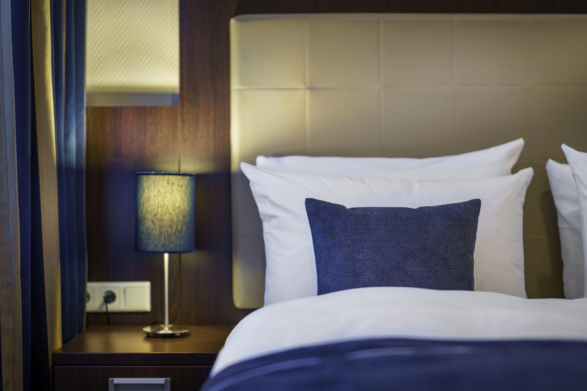 Continental Hauptbahnhof 3* Гамбург