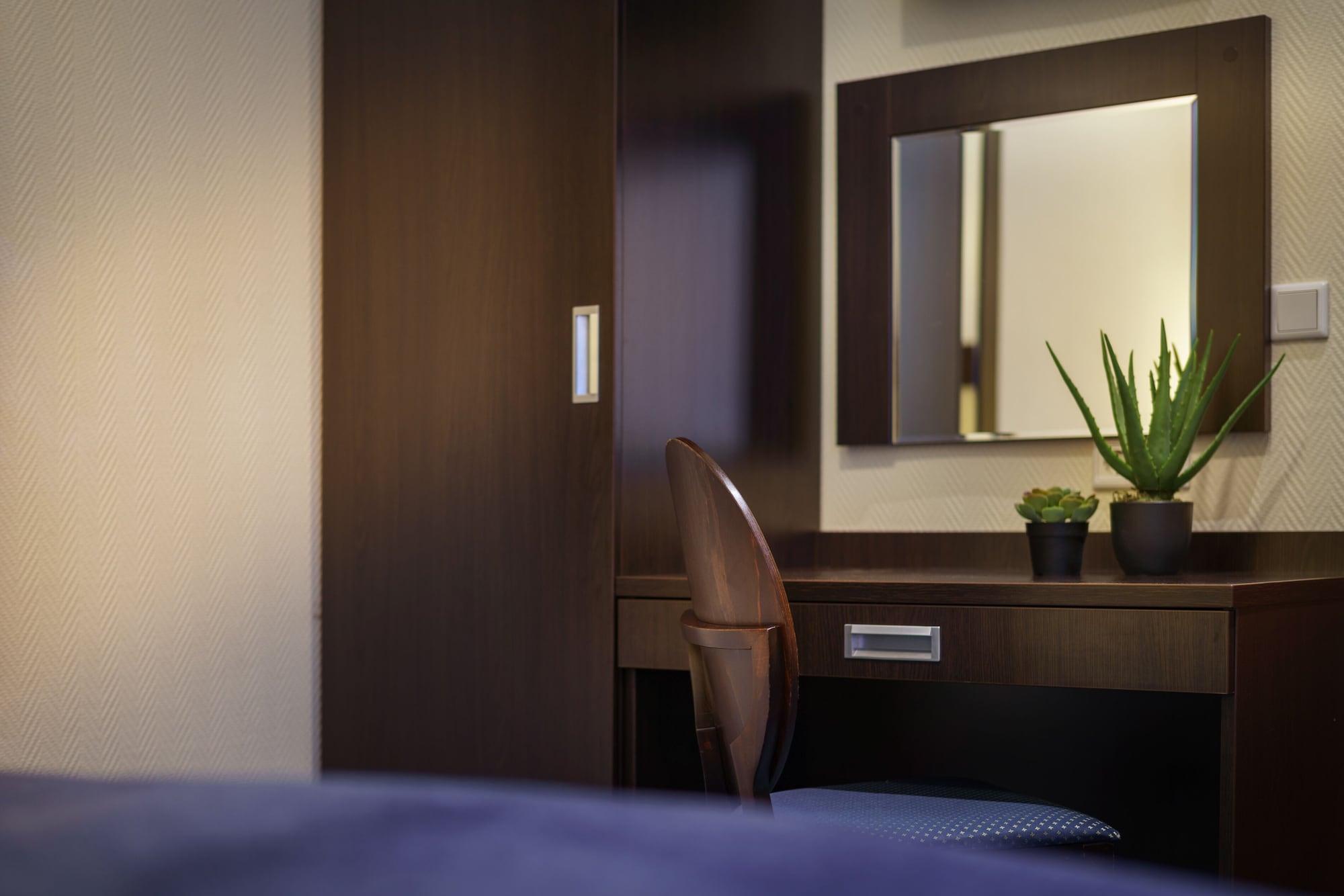 Novum Continental Hauptbahnhof Hotel 3*